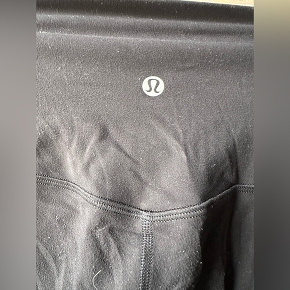 lululemon athletica Black High-Waisted Capris - Picture 3 of 6